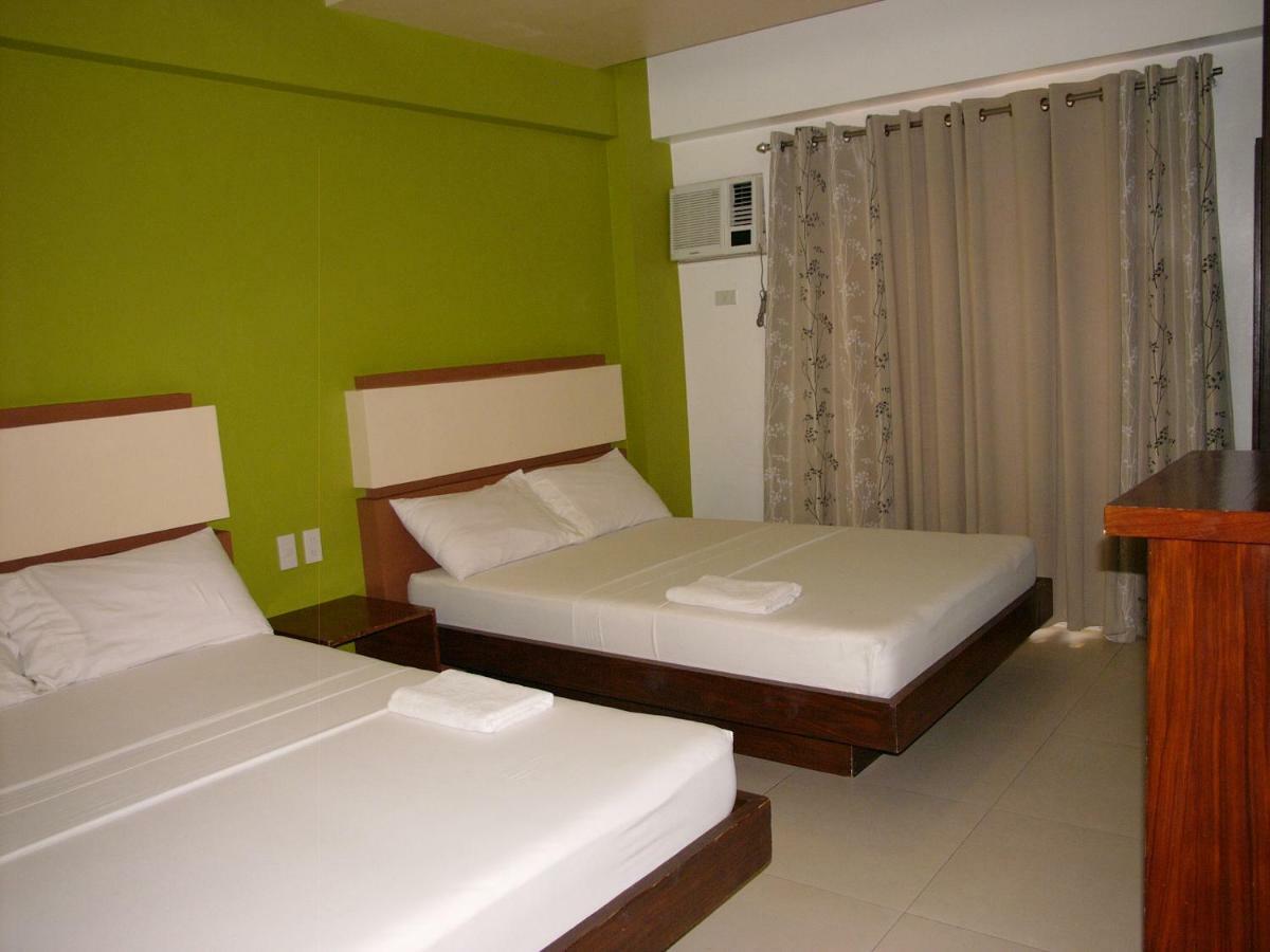 Lsm Square Residences Balabag  المظهر الخارجي الصورة