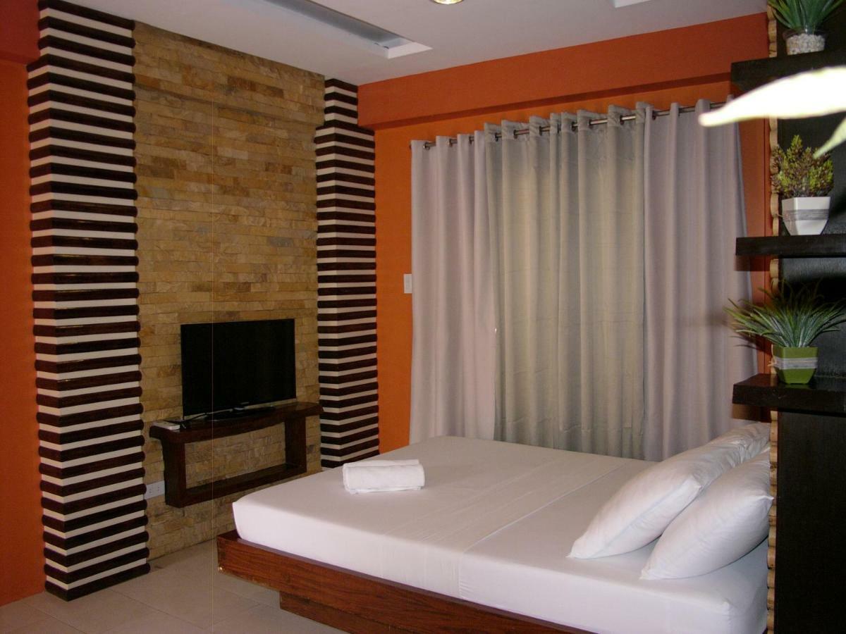 Lsm Square Residences Balabag  المظهر الخارجي الصورة