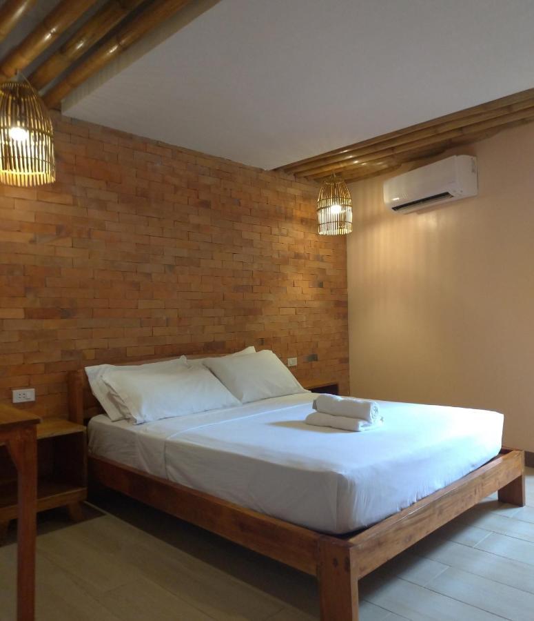 Lsm Square Residences Balabag  المظهر الخارجي الصورة
